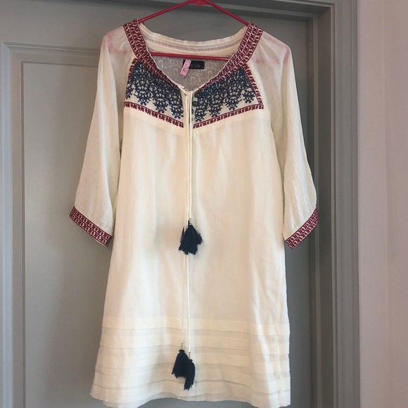 fab'rik Dresses & Skirts - Fab’rik Cream embroidered dress with tassels